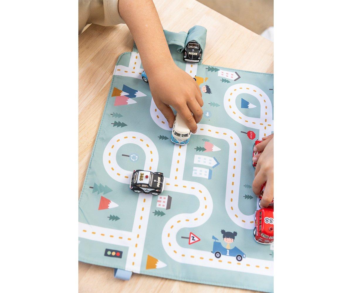 Juego mantel con Circuito Menta + 3 Coches